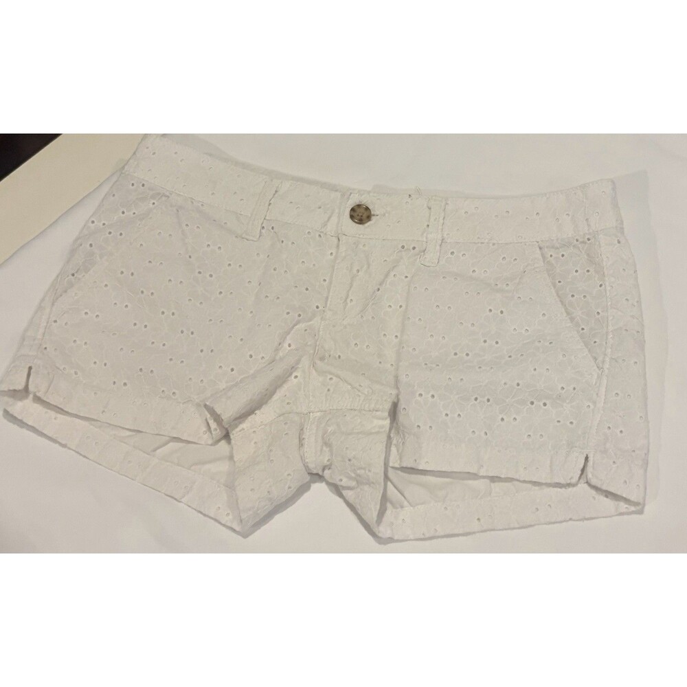 SO Shorts Womens 9 White Eyelet Lace 100% Cotton Everyday Casual